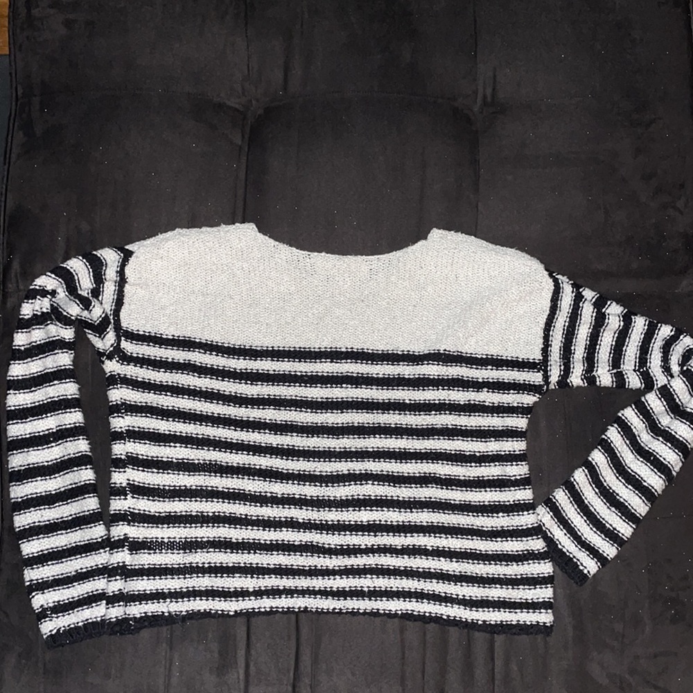 Sweater - Picture 2 of 3